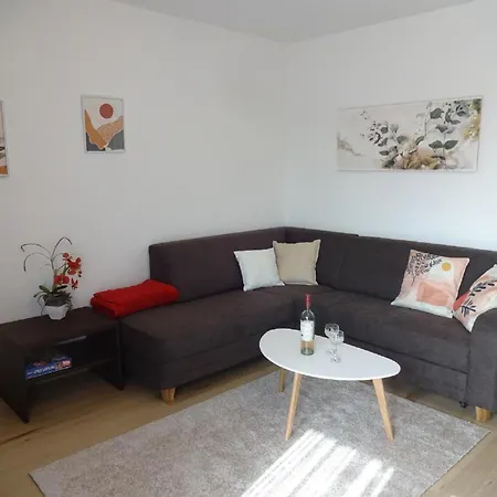 Gaestehaus Regina Homestay szállás *